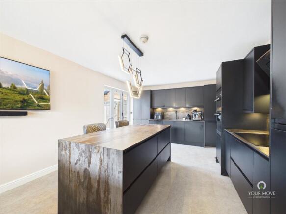 Kitchen/Dining Pic 1