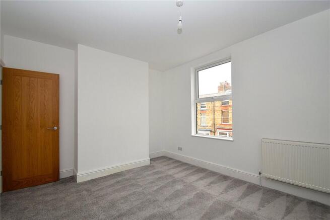 3 bed Terraced to rent Image 12