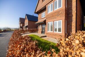 6, Burton Manor Gardens, Burton, Neston CH64 5AB