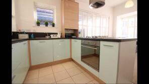 9, Stonechat Mews, Greenhithe DA9 9TY