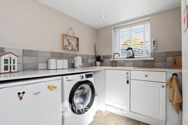 2 bed Detached for sale Image 10
