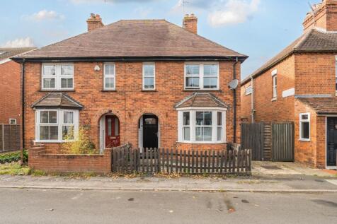 Newbury, Berkshire, RG14