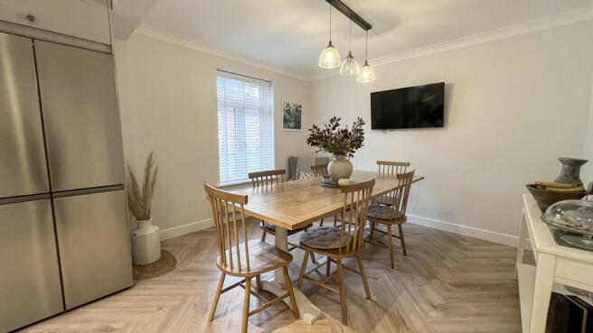 Kitchen/dining ro...