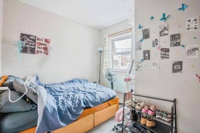 1 bed Apartment for sale Image 5