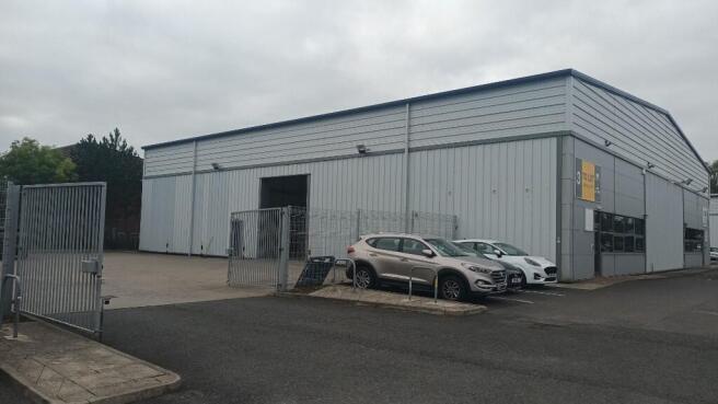 Unit 3 - Secure yard