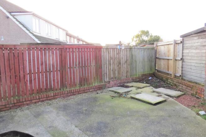 3 bed Semi-Detached to rent Image 11
