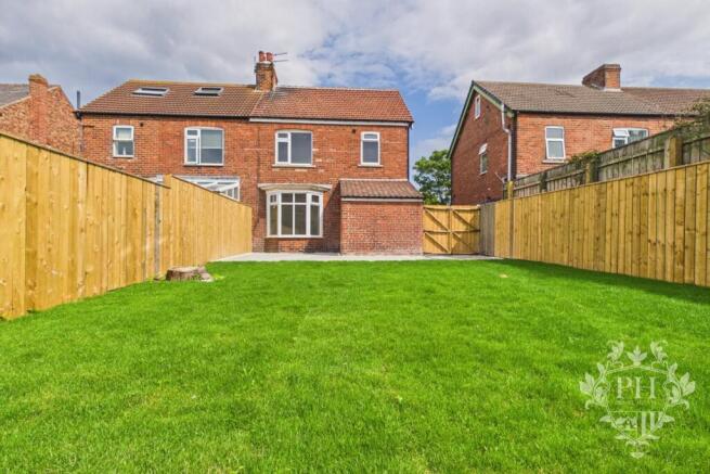 3 bed Semi-Detached for sale Image 12