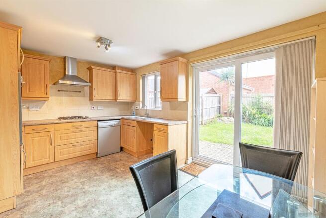 Kitchen/Breakfast Ro