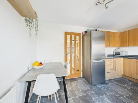 3 bed Semi-Detached for sale Image 5