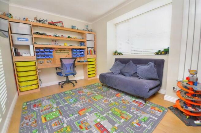 Sitting Room/Bed 4
