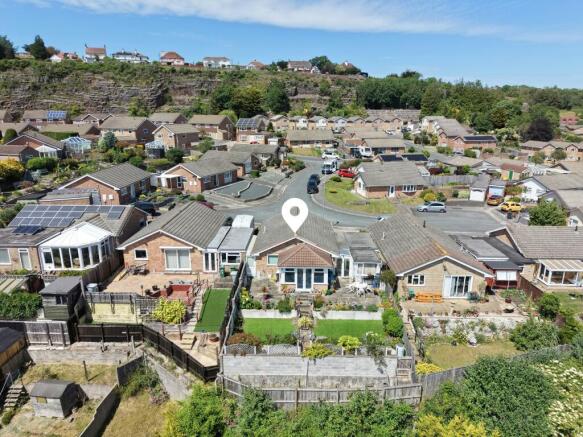 3 bed detached bungalow for sale