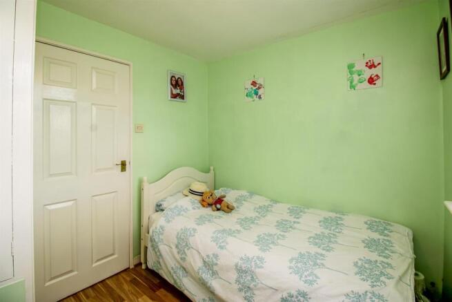 3 bed Semi-Detached for sale Image 10