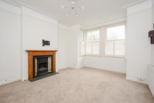 64 Griffiths Road-1