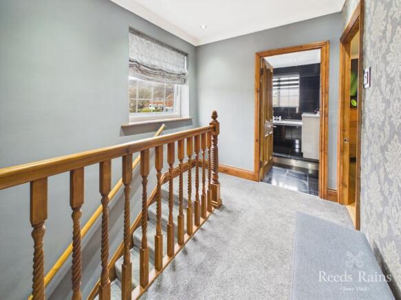 3 bed Semi-Detached for sale Image 11
