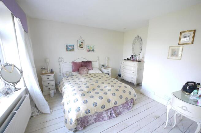 BEDROOM 4:-