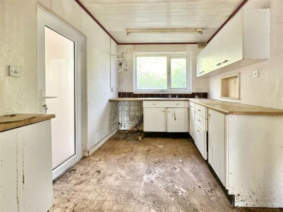 Kitchen.JPG