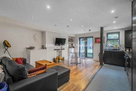 Isledon Road, Islington, London, N7