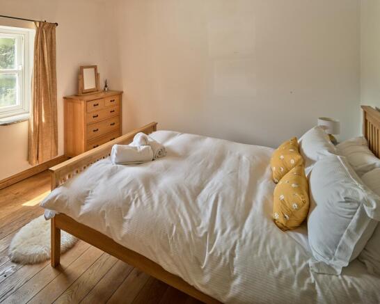 2 bed Cottage for sale Image 8