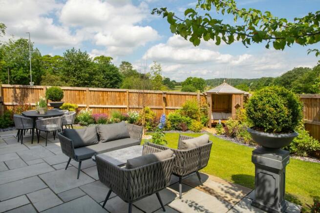3 bed Terraced for sale Image 11