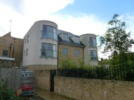 Flat 4, 160 Salisbury House, Harwoods Road, Watford WD18 7BG