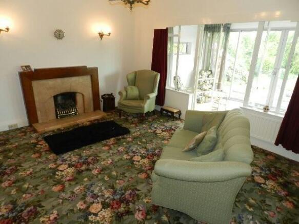 Lounge/Sitting Room