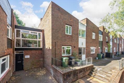 11 Paddock Close, London, SE26 4SS