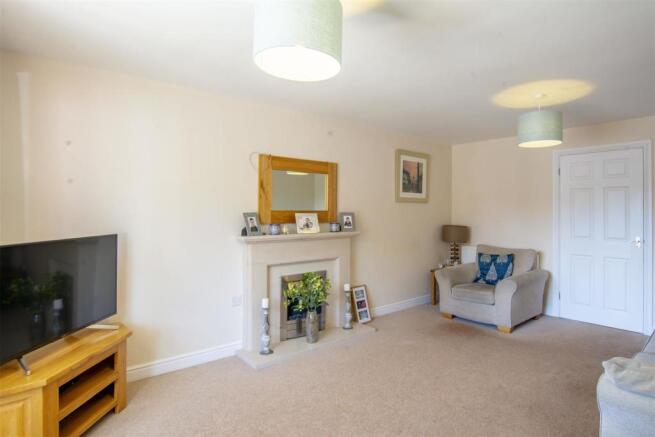 Lounge/Sitting Room
