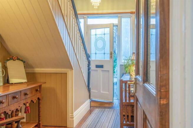 Beautiful First Floor Entrance