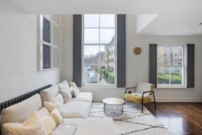 15a, Leigh Road, London N5 1ST