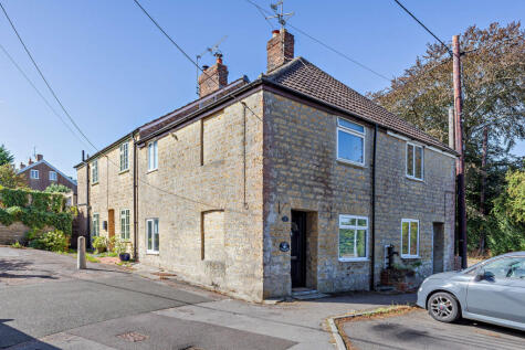 Lang Road, Crewkerne, TA18 8HQ