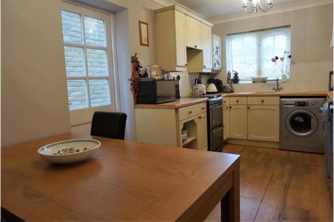 Kitchen / Breakfast