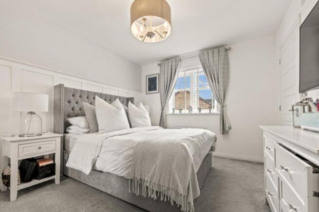 4 bed Detached for sale Image 8