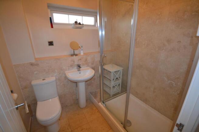 SHOWER ROOM/W.C