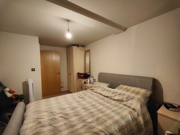 2 bed Flat to rent Image 10