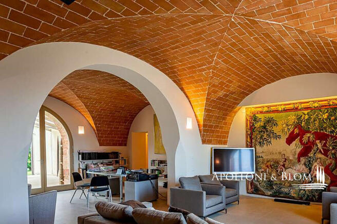Prestigious-Luxury-Farm-for-sale-near-Volterra-55-1200 copia