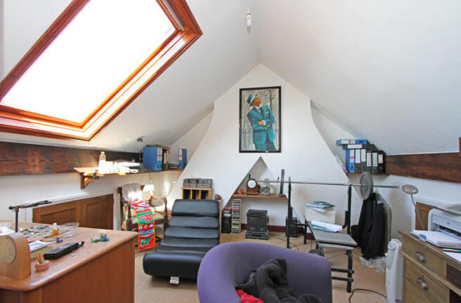Photo 18