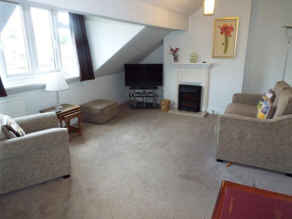 1 bed Flat to rent Image 2