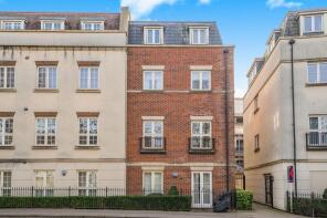 Flat J, 43, Woodford Way, Witney OX28 6GU
