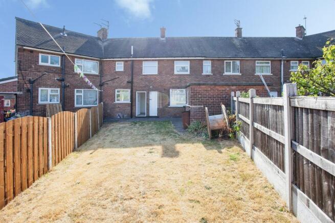 3 bed Terraced for sale Image 4