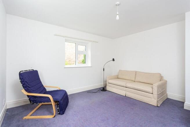 4 bed Semi-Detached for sale Image 6