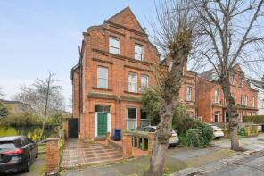 36e, Avenue Gardens, Acton W3 8HB