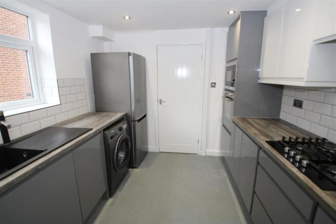 Kitchen: