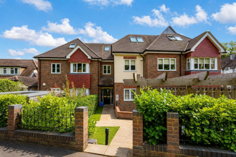 2 Outwood Lane, Chipstead, Coulsdon