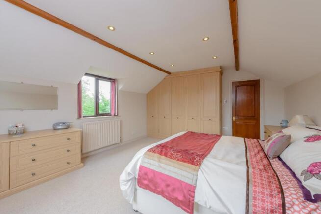 8384034-interior28-800.jpg