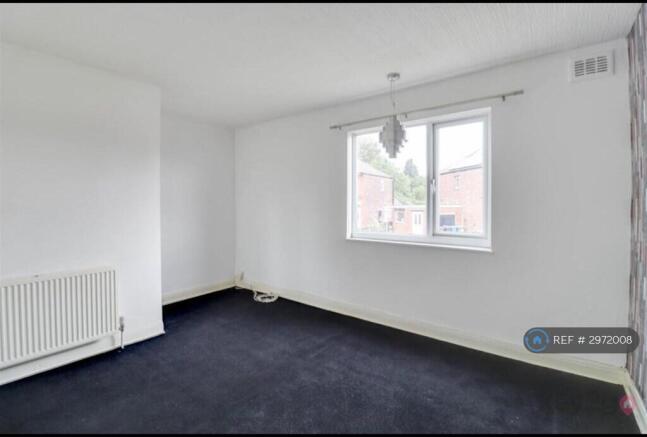 2 bed Semi-Detached to rent Image 10