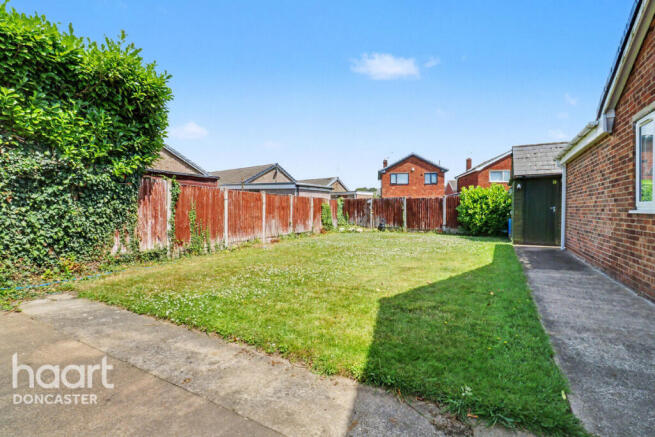 3 bed Detached Bungalow for sale Image 4