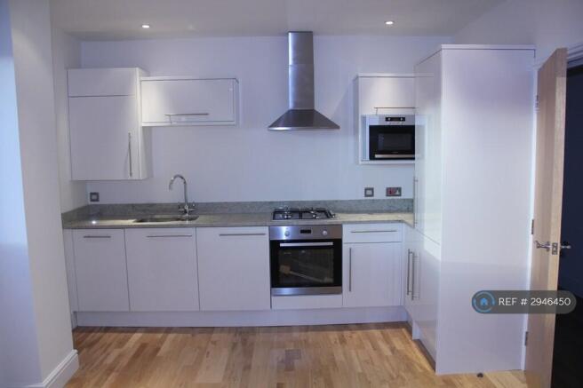 Kitchen /Reception (7.1m x 4.0m)