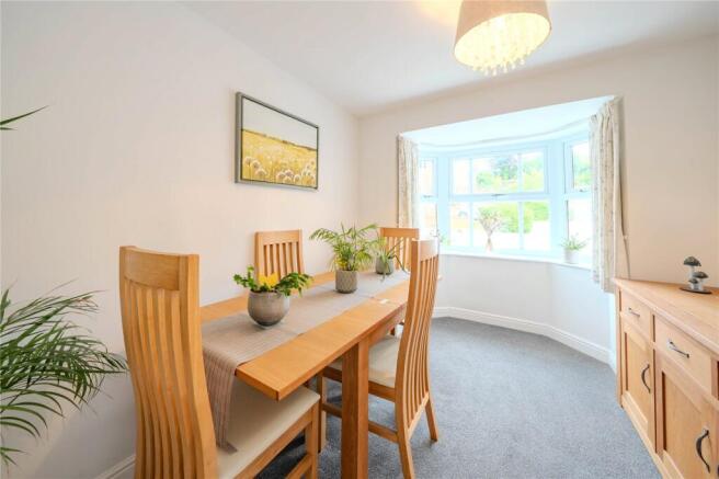 4 bed Detached for sale Image 4