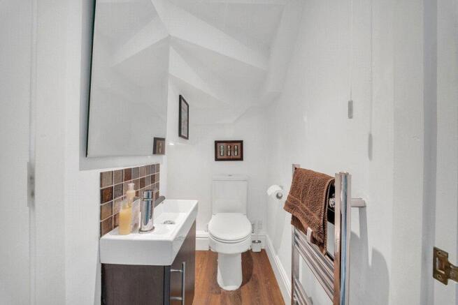 3 bed Terraced for sale Image 10