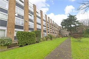 13, 27 Ravensroost, Beulah Hill, Upper Norwood, London SE19 3LN